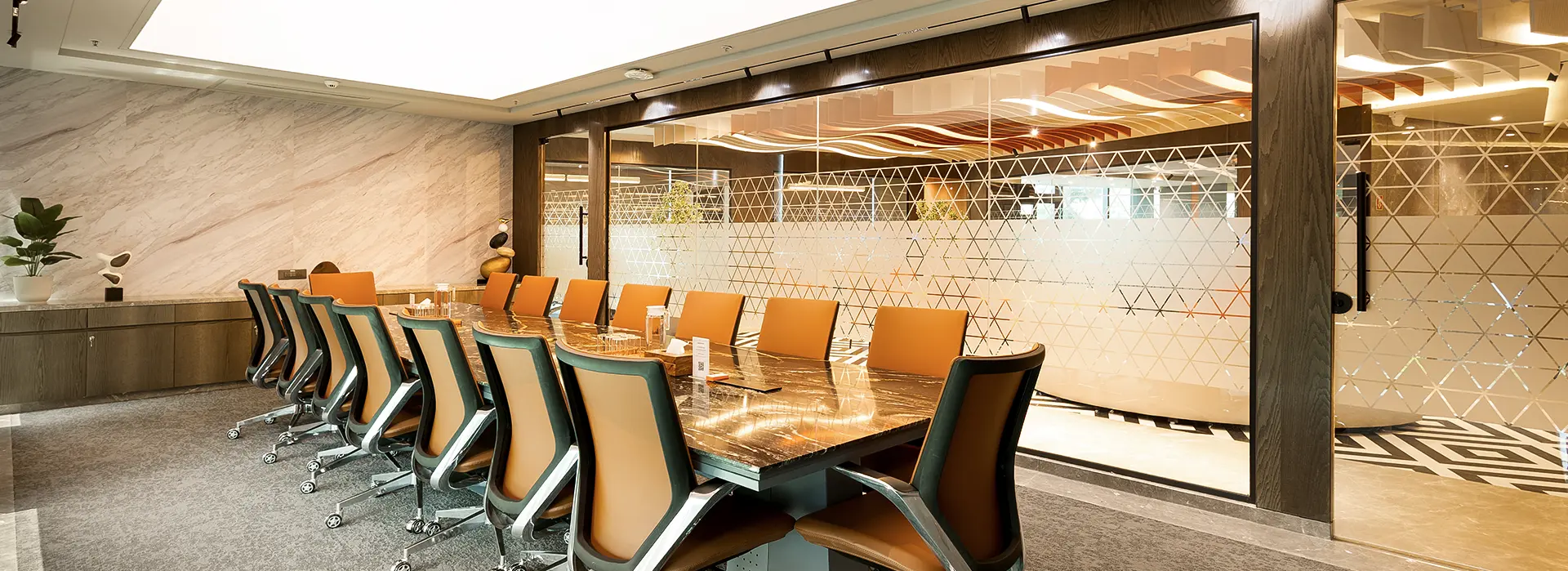 boardroom-smartworks-the-square-andheri-mumbai.webp