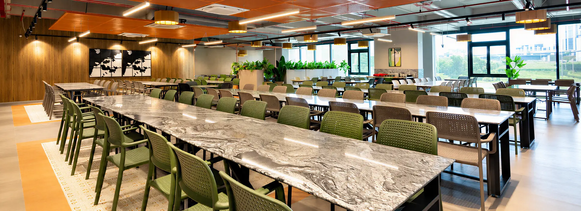 cafeteria-smartworks-the-square-andheri-east.webp